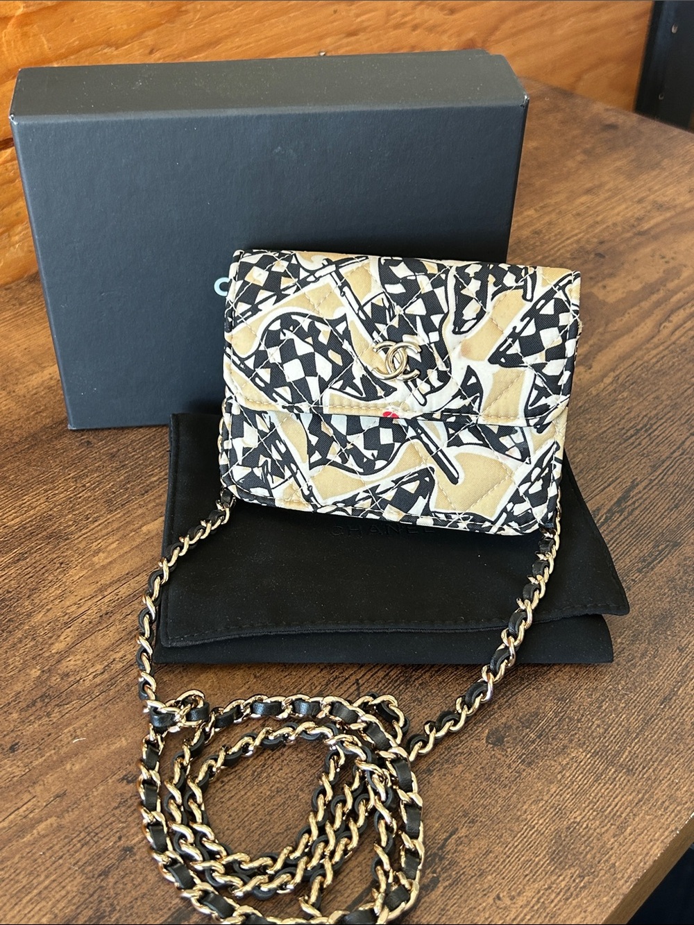 Beautiful CHANEL Mini Matelasse checkered flag chain crossbody bag